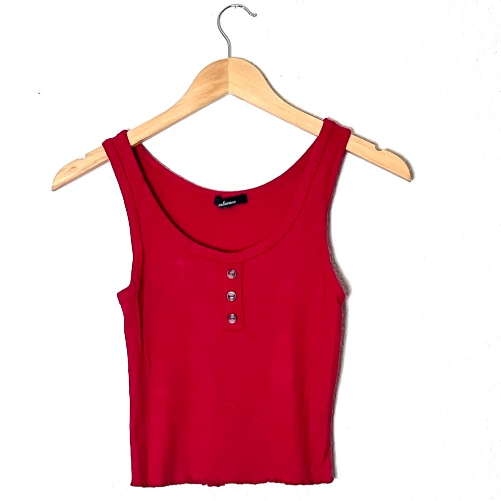Ambiance | Red ribbed henley cropped tank top size small